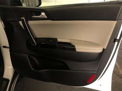 2019 KIA Sportage EX   - Photo 16 - Sacramento, CA 95825