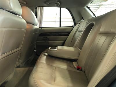 2011 Mercury Grand Marquis LS   - Photo 10 - Sacramento, CA 95825