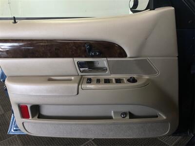 2011 Mercury Grand Marquis LS   - Photo 16 - Sacramento, CA 95825