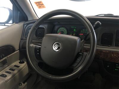 2011 Mercury Grand Marquis LS   - Photo 15 - Sacramento, CA 95825