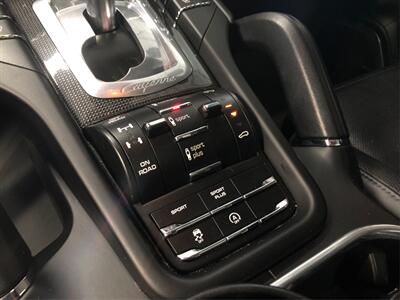 2016 Porsche Cayenne Turbo S   - Photo 26 - Sacramento, CA 95825