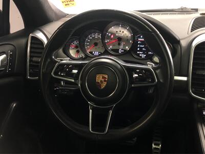 2016 Porsche Cayenne Turbo S   - Photo 16 - Sacramento, CA 95825