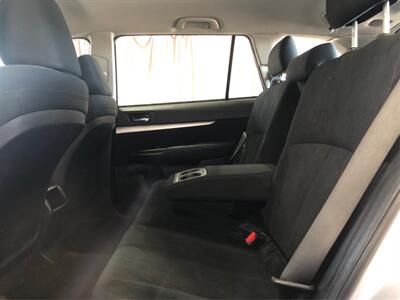 2014 Subaru Outback 2.5i - Photo 10 - Sacramento, CA 95825