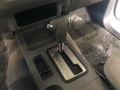2010 Nissan Frontier SE   - Photo 22 - Sacramento, CA 95825