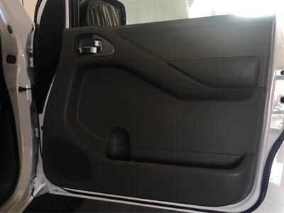 2010 Nissan Frontier SE   - Photo 17 - Sacramento, CA 95825