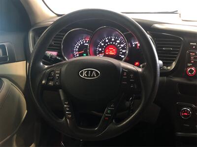 2011 Kia Optima LX   - Photo 15 - Sacramento, CA 95825
