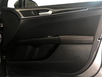 2013 Ford Fusion Hybrid SE - Photo 18 - Sacramento, CA 95825