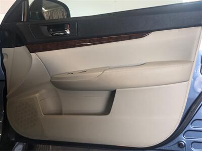 2014 Subaru Legacy 2.5i Limited   - Photo 17 - Sacramento, CA 95825