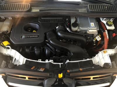 2014 Ford C-MAX Hybrid SE - Photo 11 - Sacramento, CA 95825