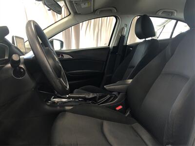2015 Mazda Mazda3 i Sport   - Photo 9 - Sacramento, CA 95825