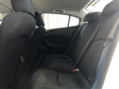 2015 Mazda Mazda3 i Sport   - Photo 10 - Sacramento, CA 95825