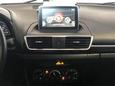 2015 Mazda Mazda3 i Sport   - Photo 13 - Sacramento, CA 95825