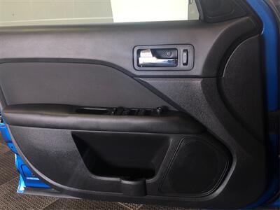 2011 Ford Fusion SE   - Photo 16 - Sacramento, CA 95825