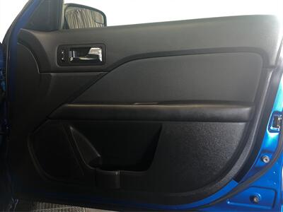 2011 Ford Fusion SE   - Photo 17 - Sacramento, CA 95825