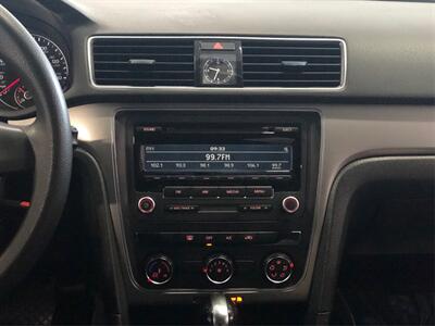 2014 Volkswagen Passat 1.8T S PZEV   - Photo 13 - Sacramento, CA 95825