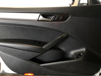 2014 Volkswagen Passat 1.8T S PZEV   - Photo 15 - Sacramento, CA 95825