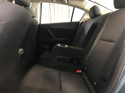 2010 Mazda Mazda3 i Sport   - Photo 10 - Sacramento, CA 95825