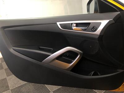 2012 Hyundai VELOSTER   - Photo 16 - Sacramento, CA 95825