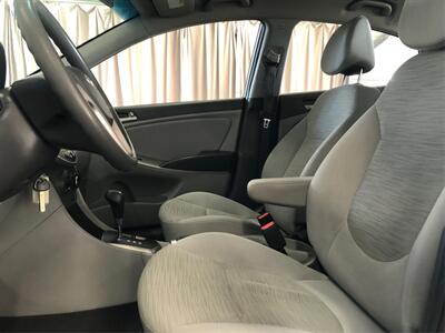 2017 Hyundai ACCENT SE   - Photo 9 - Sacramento, CA 95825
