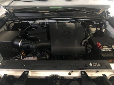 2016 Toyota Tacoma TRD Sport   - Photo 11 - Sacramento, CA 95825
