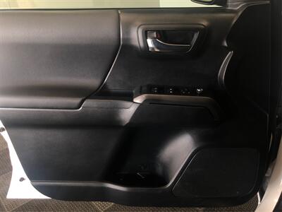 2016 Toyota Tacoma TRD Sport   - Photo 16 - Sacramento, CA 95825