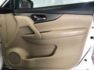 2014 Nissan Rogue SV   - Photo 16 - Sacramento, CA 95825