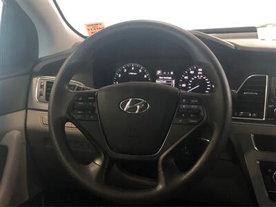 2015 Hyundai SONATA SE   - Photo 15 - Sacramento, CA 95825
