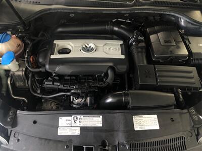 2012 Volkswagen GTI Autobahn PZEV   - Photo 11 - Sacramento, CA 95825