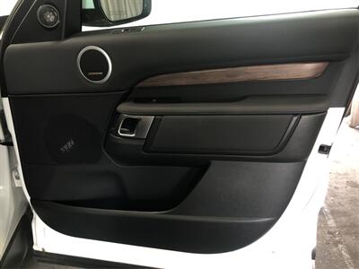 2019 Land Rover Discovery HSE   - Photo 17 - Sacramento, CA 95825
