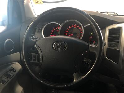 2011 Toyota Tacoma PreRunner V6   - Photo 15 - Sacramento, CA 95825