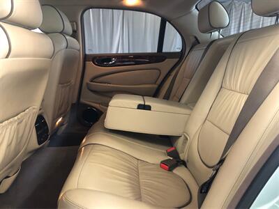2007 Jaguar XJ8   - Photo 10 - Sacramento, CA 95825