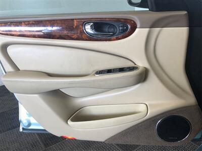 2007 Jaguar XJ8   - Photo 17 - Sacramento, CA 95825