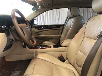 2007 Jaguar XJ8   - Photo 9 - Sacramento, CA 95825