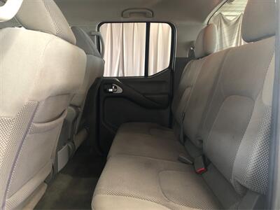 2010 Nissan Frontier SE V6   - Photo 10 - Sacramento, CA 95825
