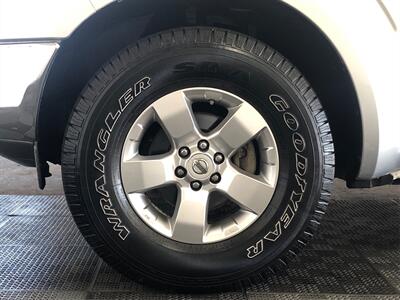2010 Nissan Frontier SE V6   - Photo 17 - Sacramento, CA 95825
