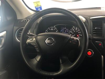 2016 Nissan Pathfinder SV   - Photo 15 - Sacramento, CA 95825