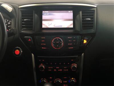 2016 Nissan Pathfinder SV   - Photo 13 - Sacramento, CA 95825