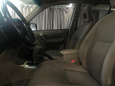 2005 Toyota RAV4 L Package   - Photo 9 - Sacramento, CA 95825