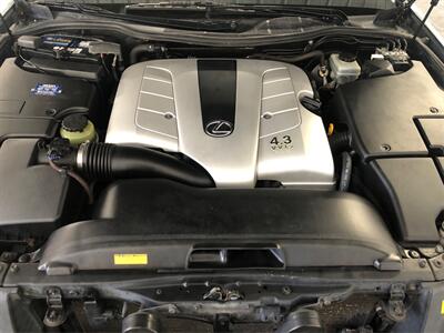 2004 Lexus LS 430   - Photo 11 - Sacramento, CA 95825
