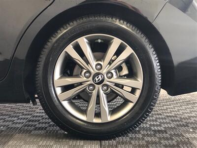 2018 Hyundai ELANTRA SEL   - Photo 18 - Sacramento, CA 95825