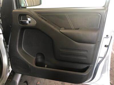 2015 Nissan Frontier SV   - Photo 18 - Sacramento, CA 95825