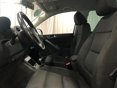 2009 Volkswagen Tiguan S   - Photo 9 - Sacramento, CA 95825