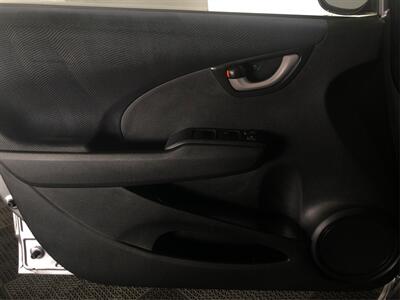2009 Honda Fit Sport w/Navi   - Photo 15 - Sacramento, CA 95825