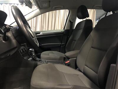 2017 Volkswagen e-Golf SE   - Photo 9 - Sacramento, CA 95825