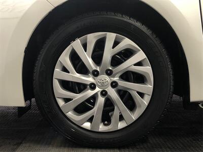 2017 Toyota Corolla LE   - Photo 18 - Sacramento, CA 95825