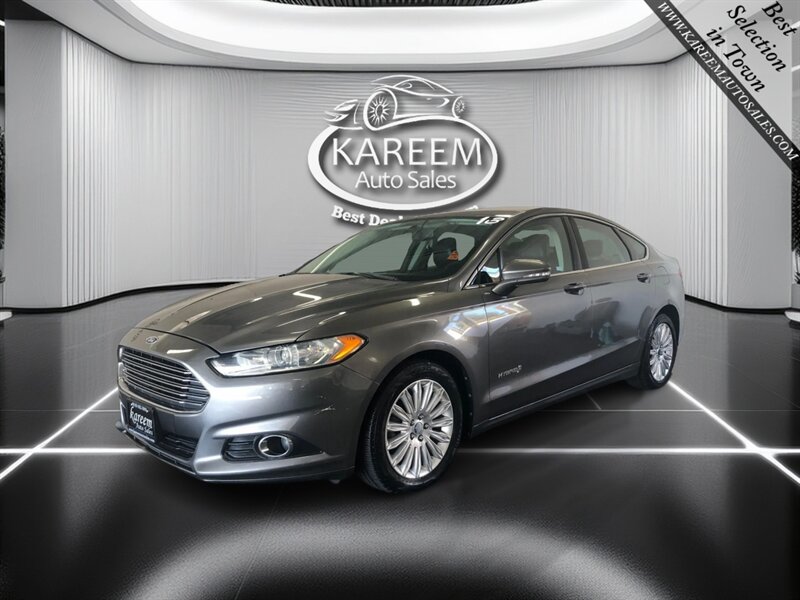 2013 Ford Fusion Hybrid SE   - Photo 1 - Sacramento, CA 95825