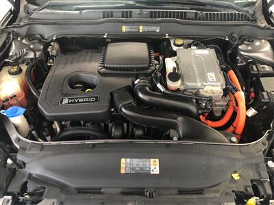 2013 Ford Fusion Hybrid SE   - Photo 10 - Sacramento, CA 95825