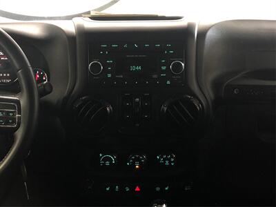 2017 Jeep Wrangler Unlimited Rubicon Recon   - Photo 13 - Sacramento, CA 95825