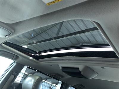 2004 Toyota Sienna XLE Limited 7 Passenger - Photo 12 - Sacramento, CA 95825