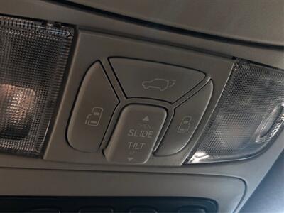 2004 Toyota Sienna XLE Limited 7 Passenger - Photo 25 - Sacramento, CA 95825